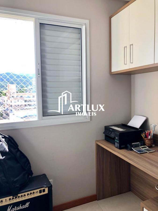 Apartamento à venda com 3 quartos, 118m² - Foto 11