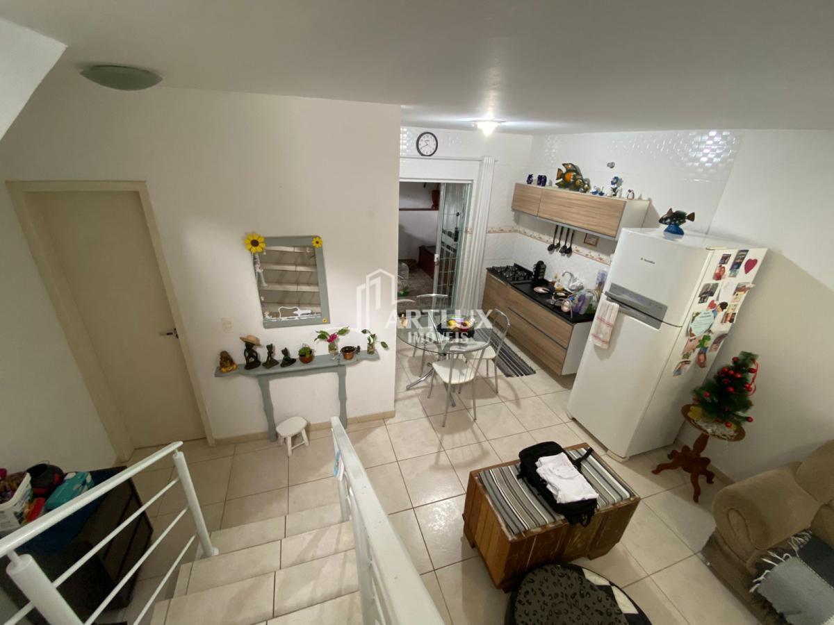 Sobrado à venda com 2 quartos, 70m² - Foto 3