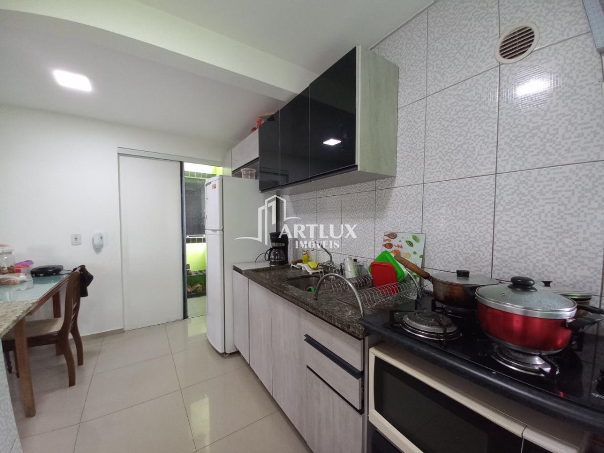 Casa à venda com 5 quartos, 330m² - Foto 5