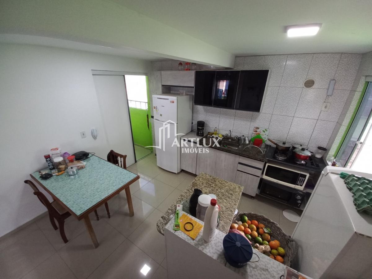 Casa à venda com 5 quartos, 330m² - Foto 9