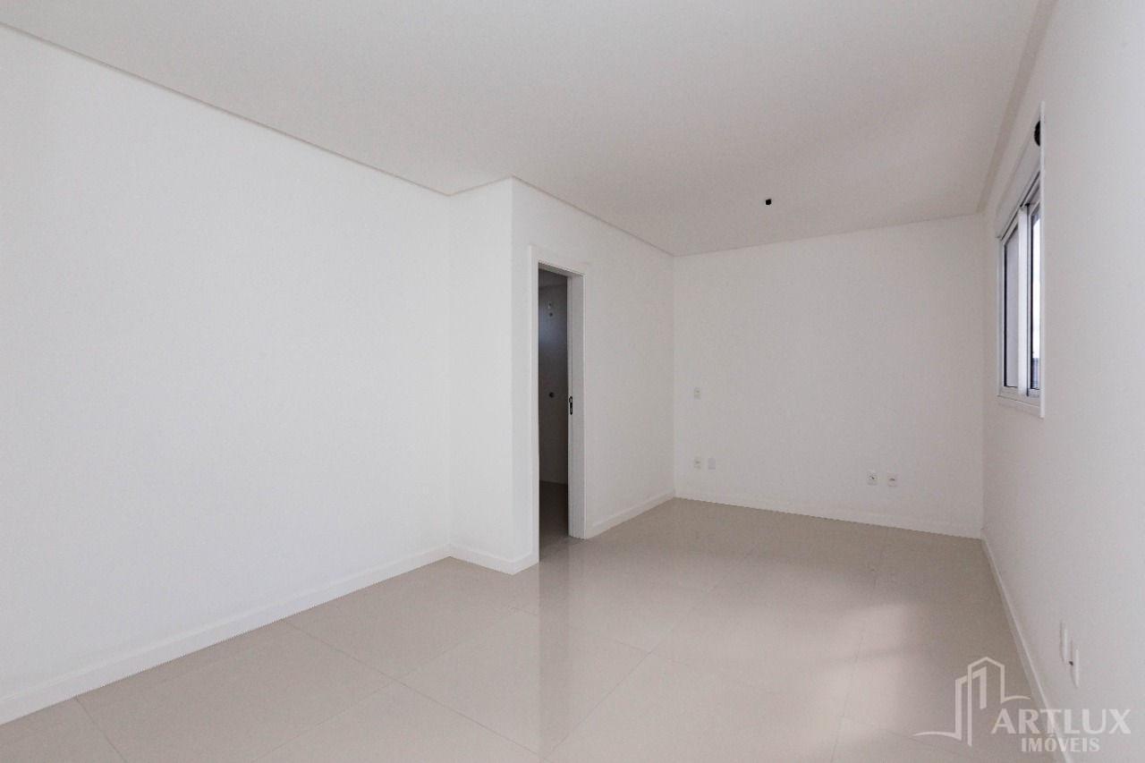 Apartamento à venda com 4 quartos, 150m² - Foto 5