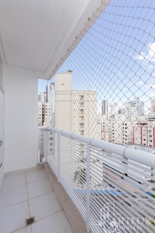 Apartamento à venda com 4 quartos, 150m² - Foto 8