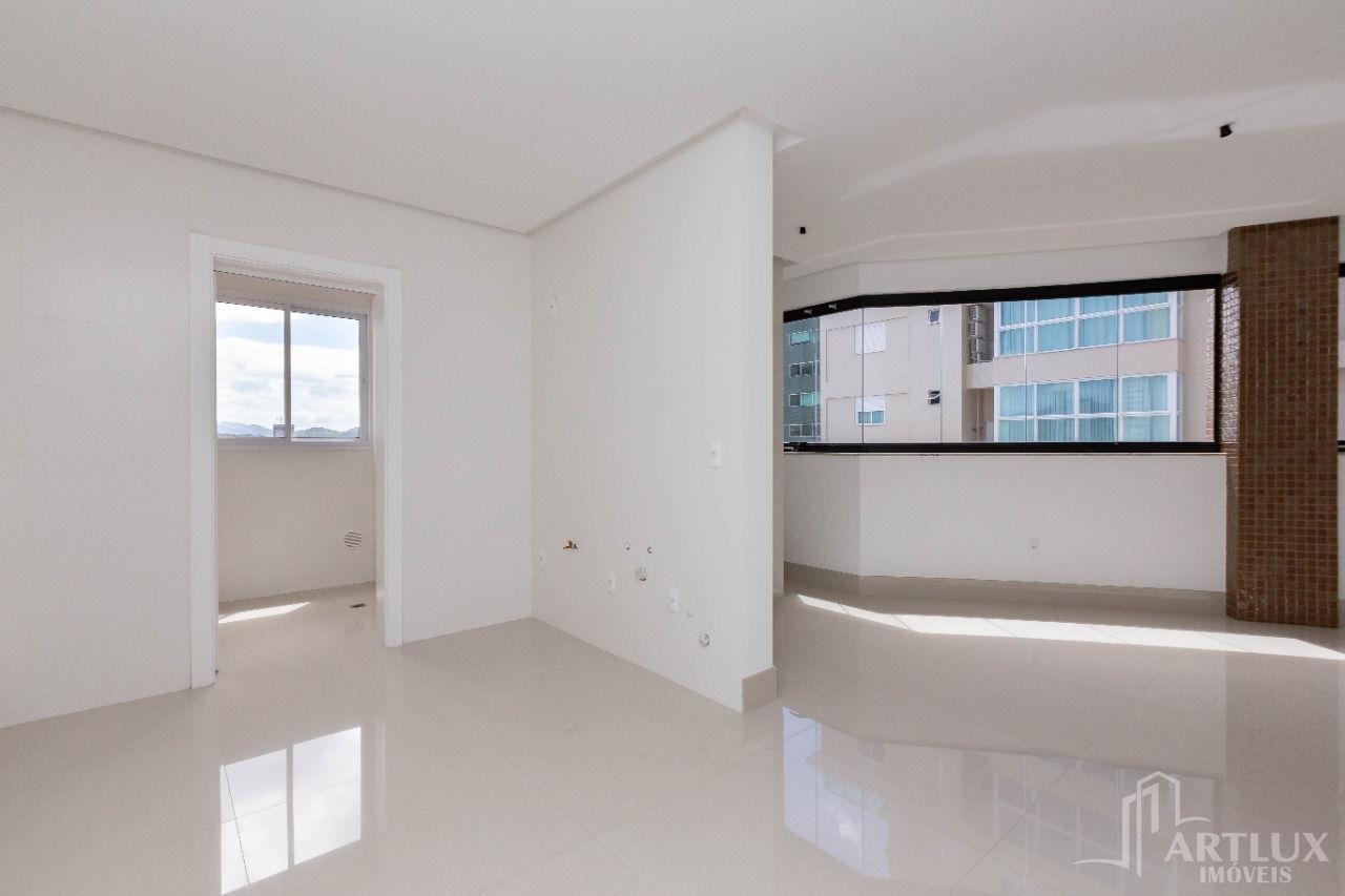 Apartamento à venda com 4 quartos, 150m² - Foto 12