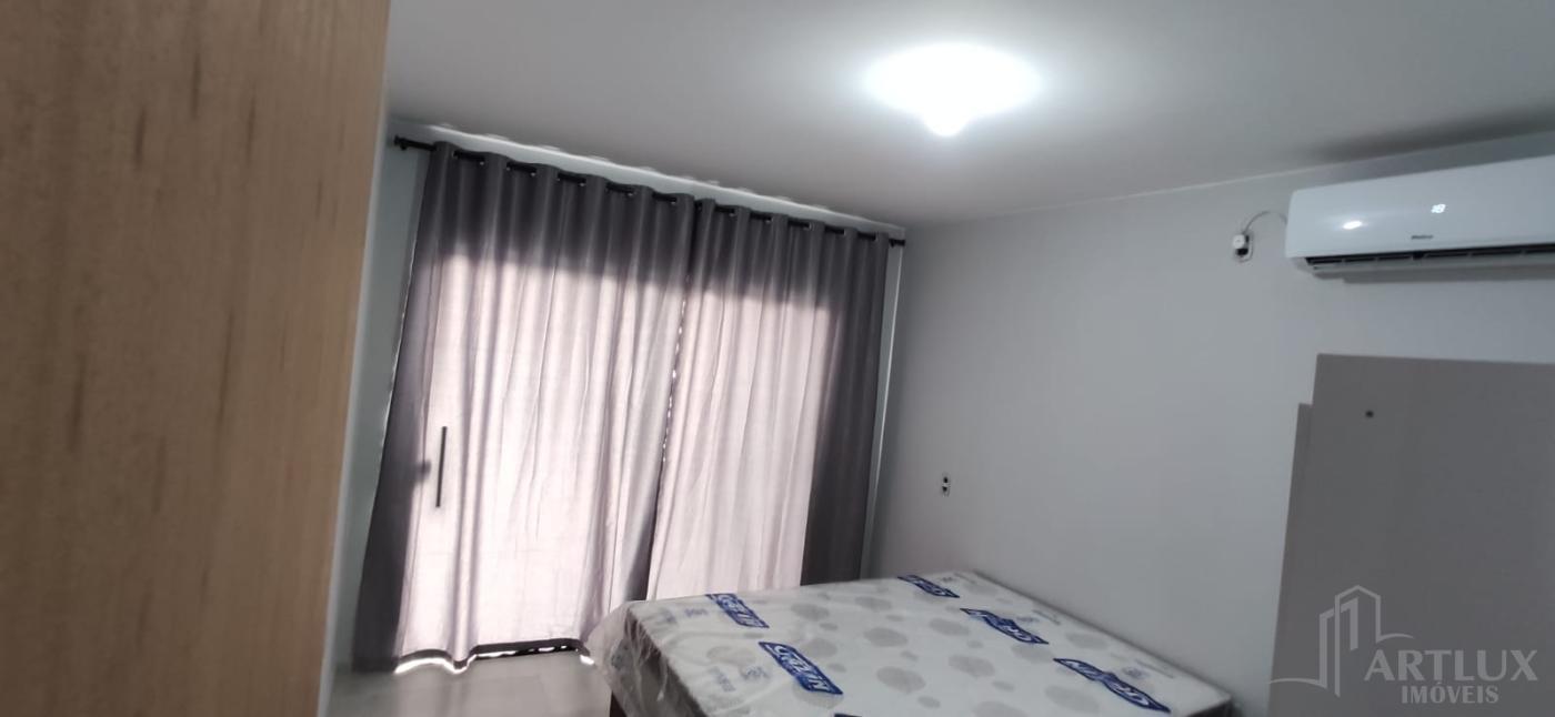 Casa à venda com 3 quartos, 210m² - Foto 14