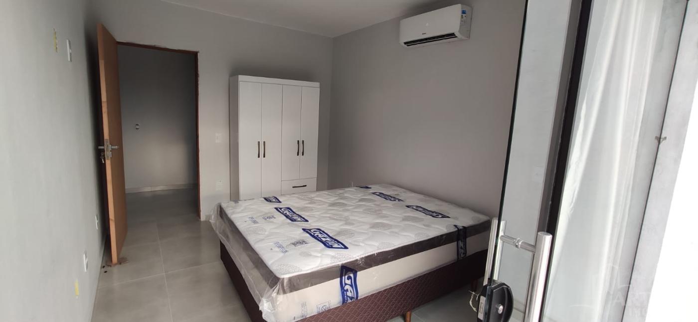 Casa à venda com 3 quartos, 210m² - Foto 16