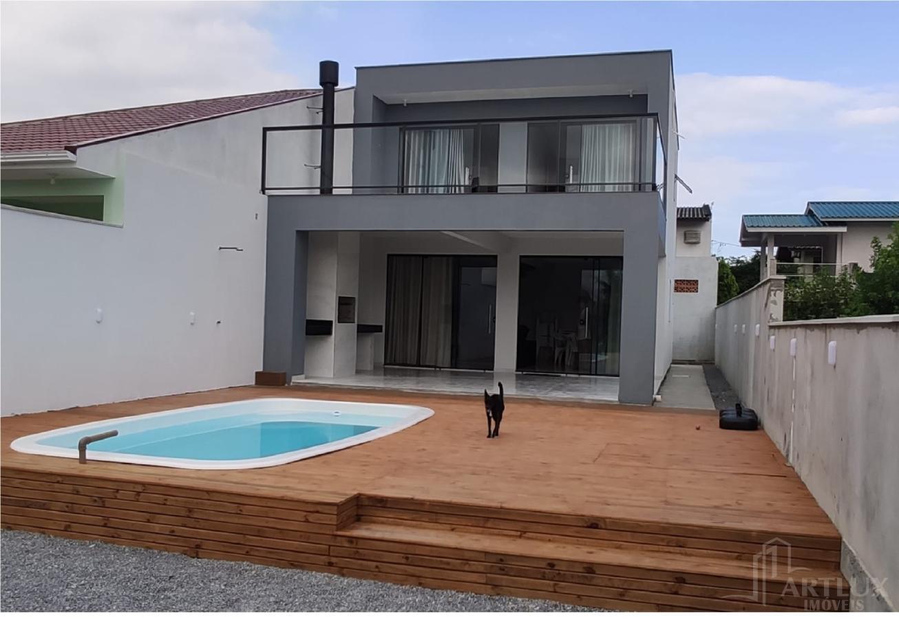 Casa à venda com 3 quartos, 210m² - Foto 3