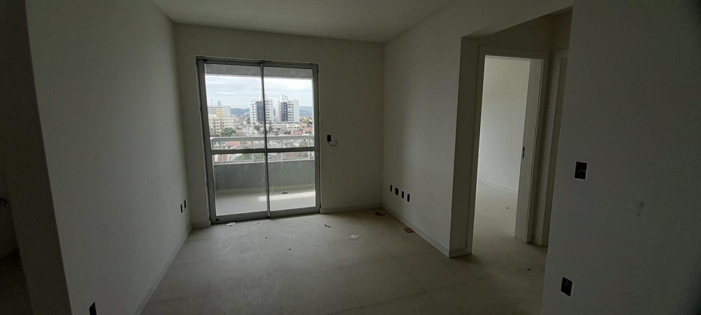 Apartamento à venda com 2 quartos, 68m² - Foto 3