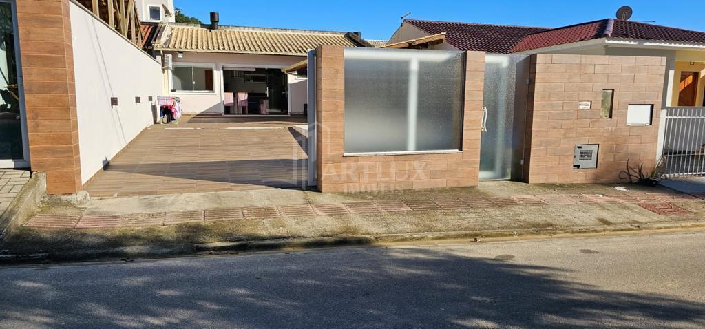 Casa à venda com 2 quartos, 200m² - Foto 5