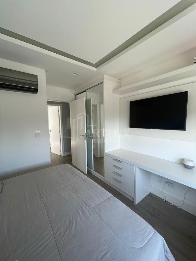 Apartamento à venda com 3 quartos, 96m² - Foto 12