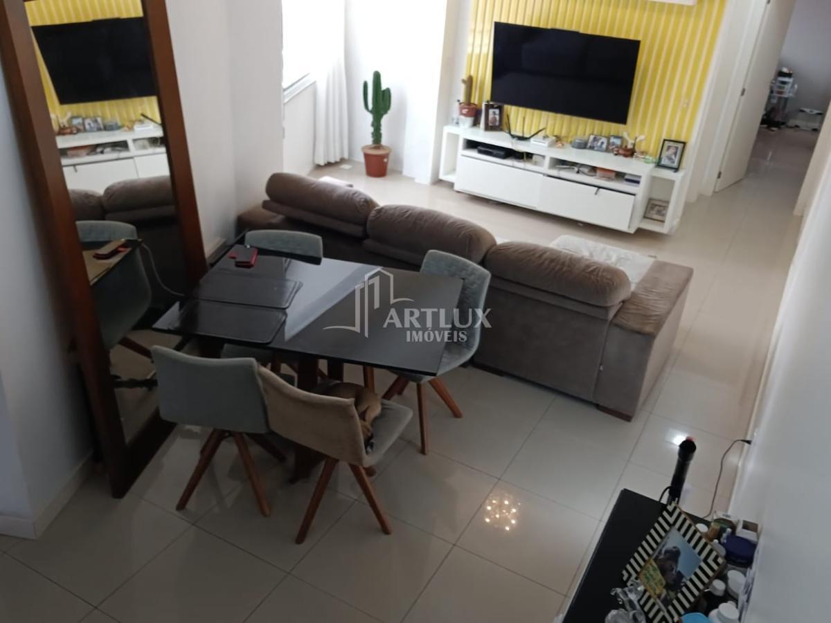 Apartamento à venda com 2 quartos, 72m² - Foto 6