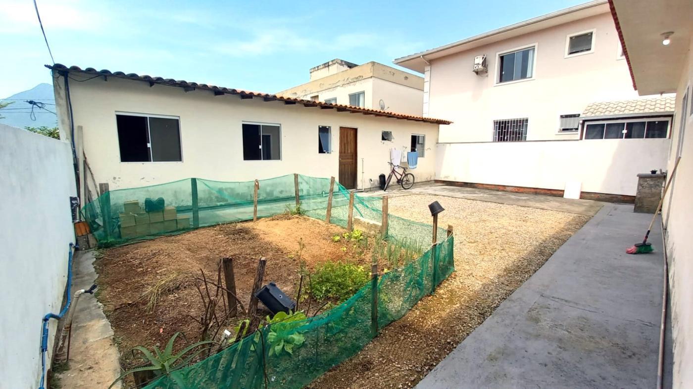 Casa à venda com 2 quartos, 130m² - Foto 13