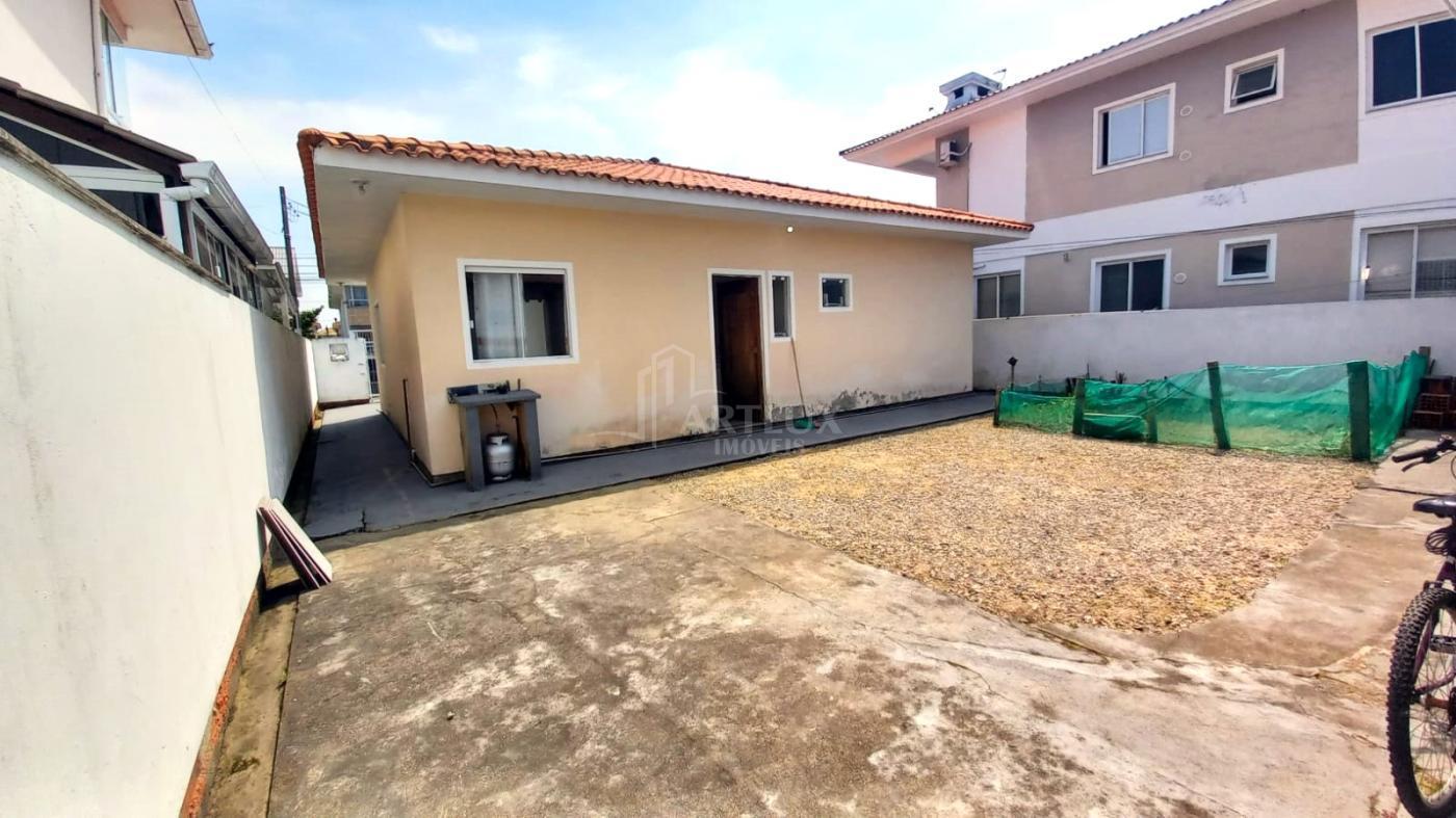 Casa à venda com 2 quartos, 130m² - Foto 14