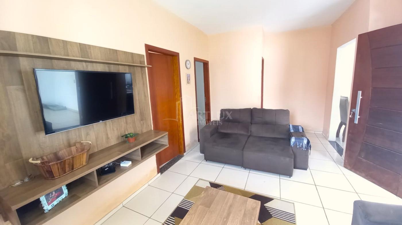 Casa à venda com 2 quartos, 130m² - Foto 4