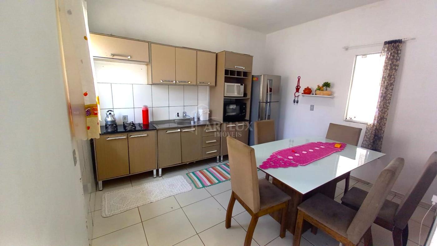 Casa à venda com 2 quartos, 130m² - Foto 26