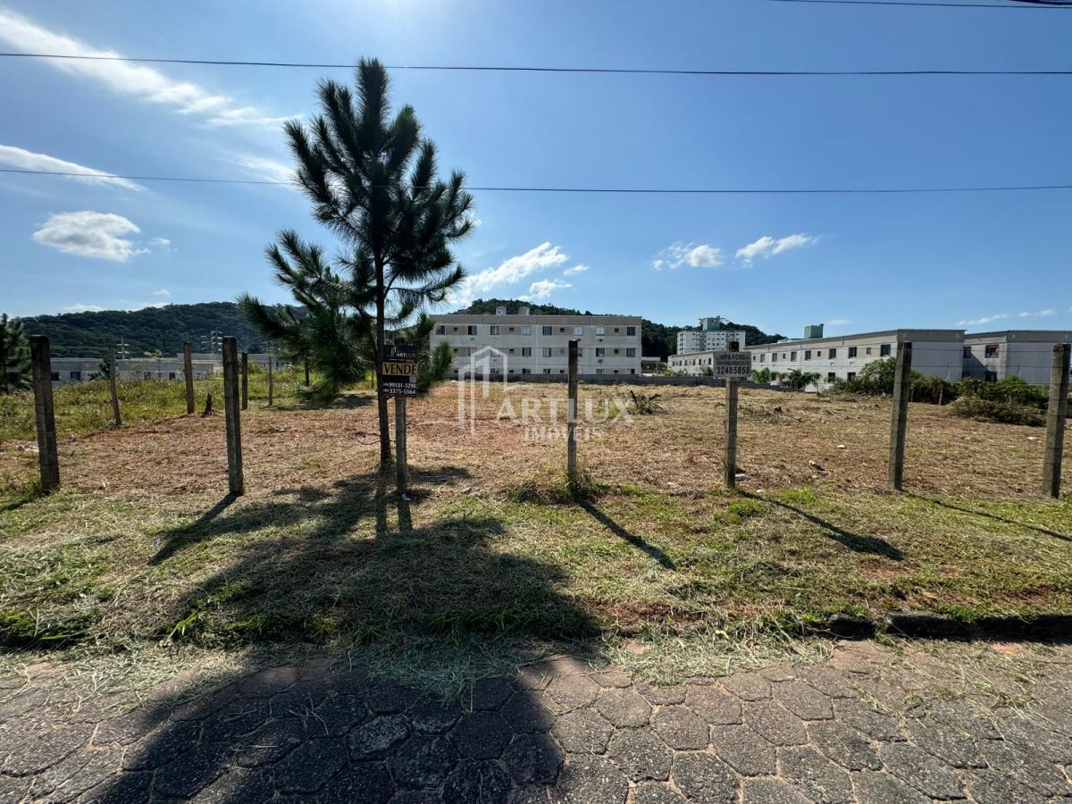 Terreno à venda, 1080m² - Foto 12