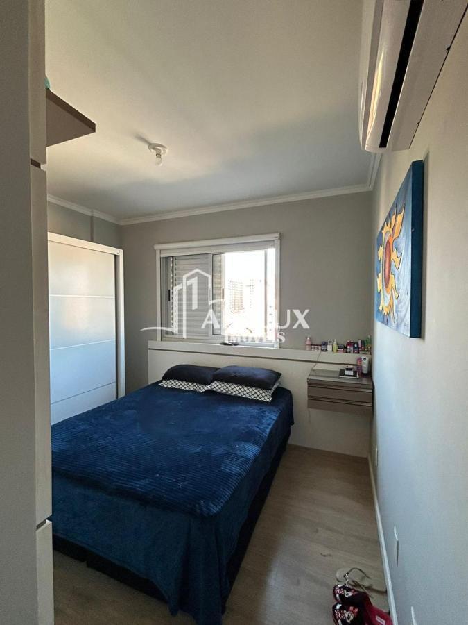 Apartamento à venda com 2 quartos, 82m² - Foto 13