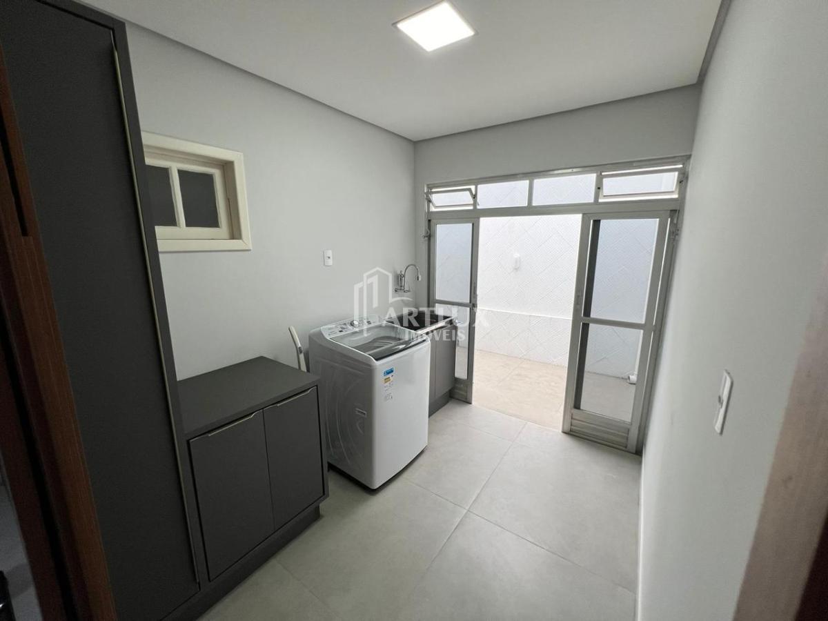 Casa à venda com 3 quartos, 200m² - Foto 13