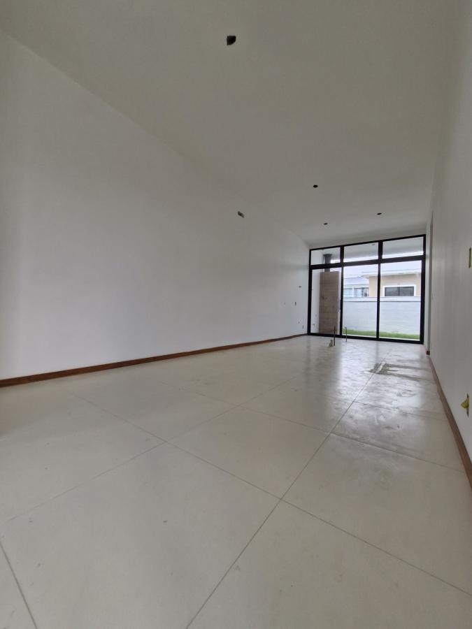 Casa à venda com 3 quartos, 104m² - Foto 7