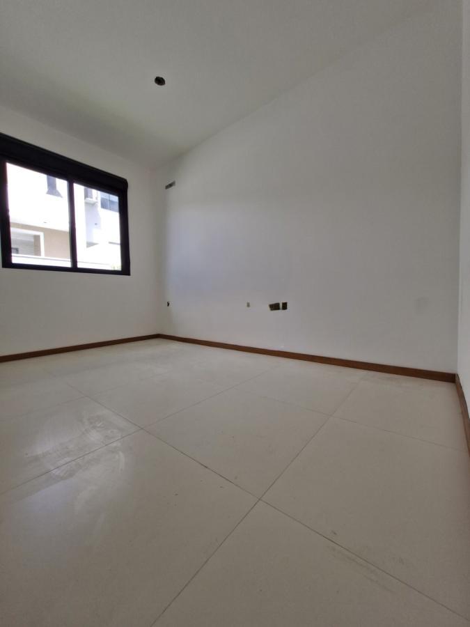 Casa à venda com 3 quartos, 104m² - Foto 14