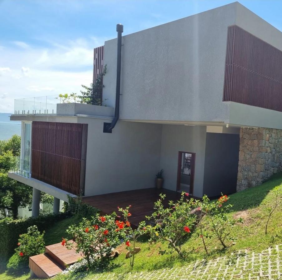 Casa à venda com 5 quartos, 635m² - Foto 2