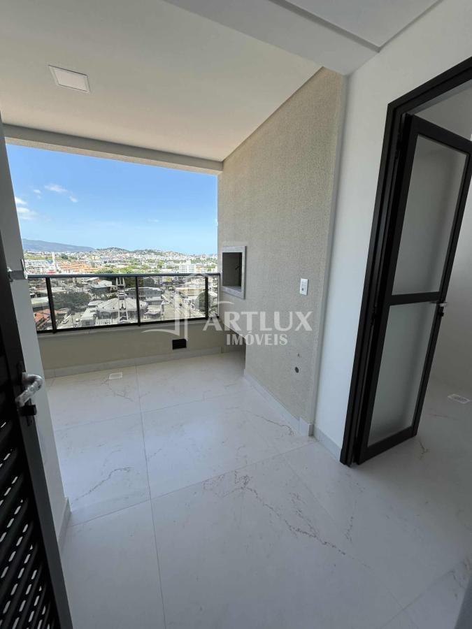 Apartamento à venda com 2 quartos, 104m² - Foto 5