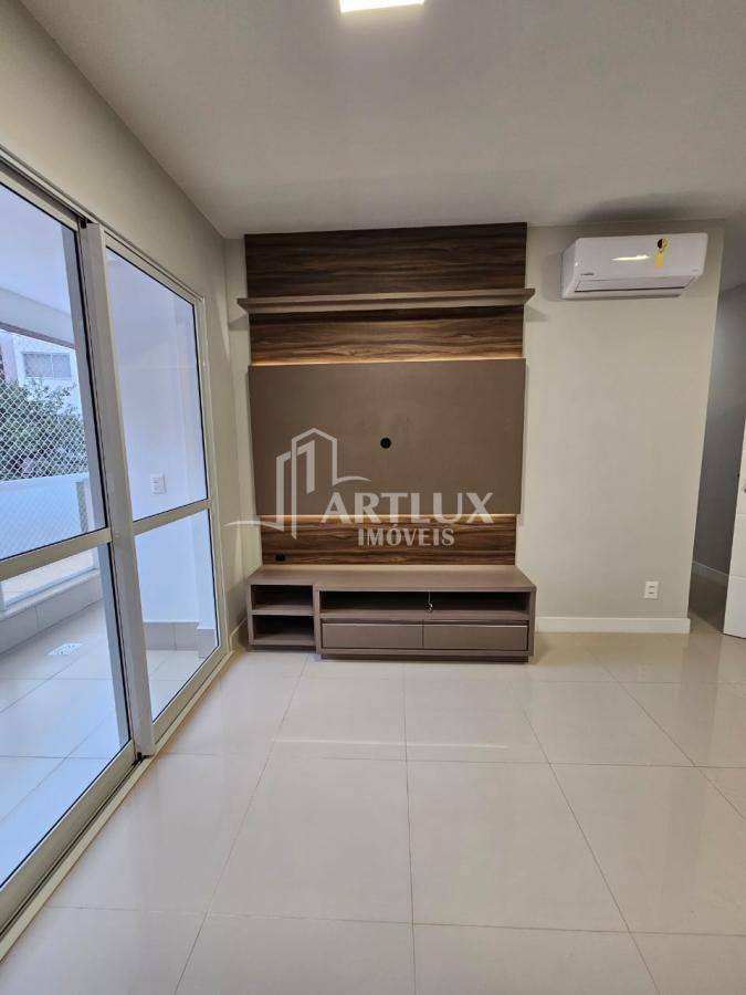 Apartamento à venda com 2 quartos, 75m² - Foto 19