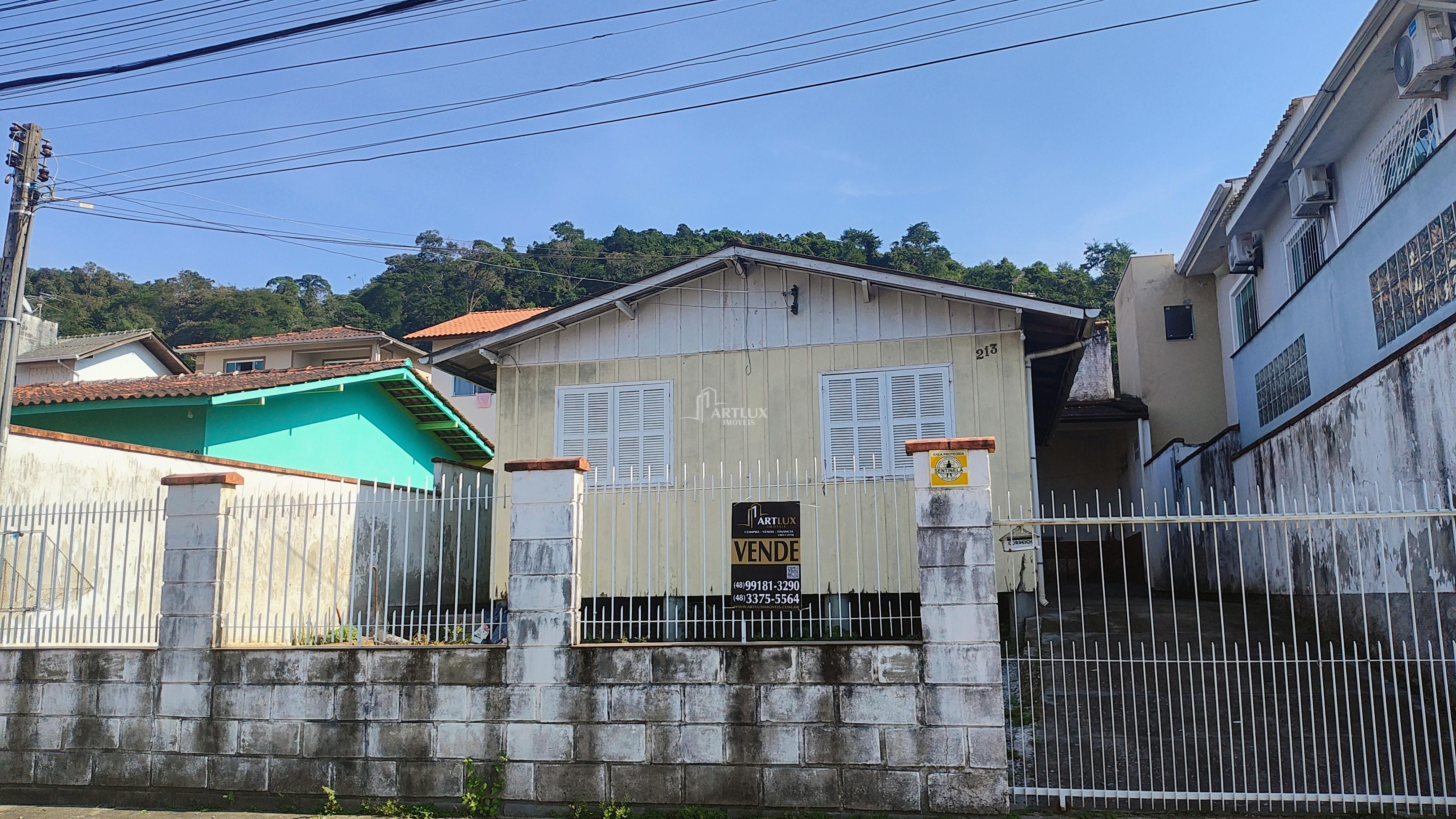 Casa à venda com 3 quartos, 200m² - Foto 3