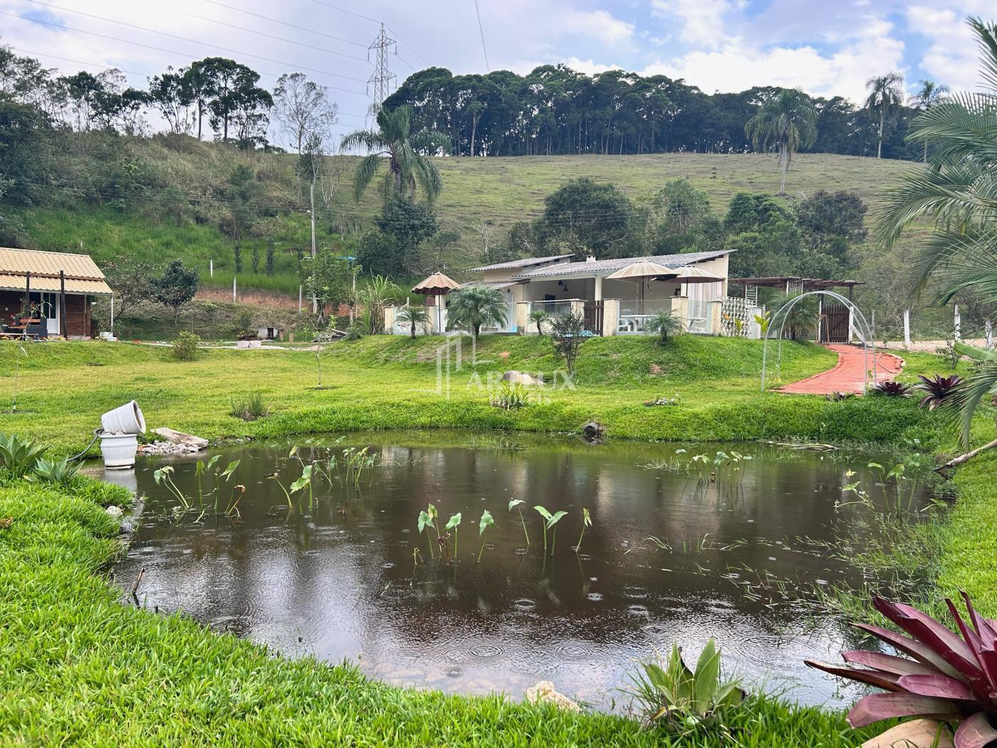 Chácara à venda com 2 quartos, 56m² - Foto 19