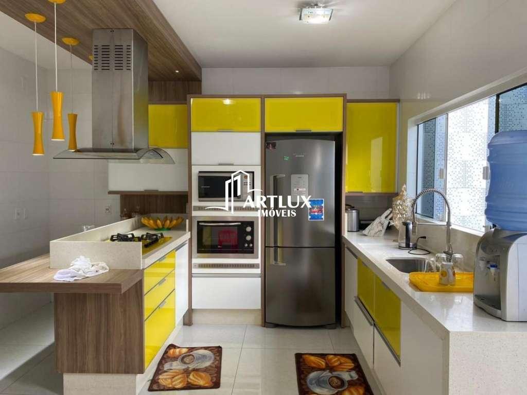 Casa à venda com 3 quartos, 210m² - Foto 19