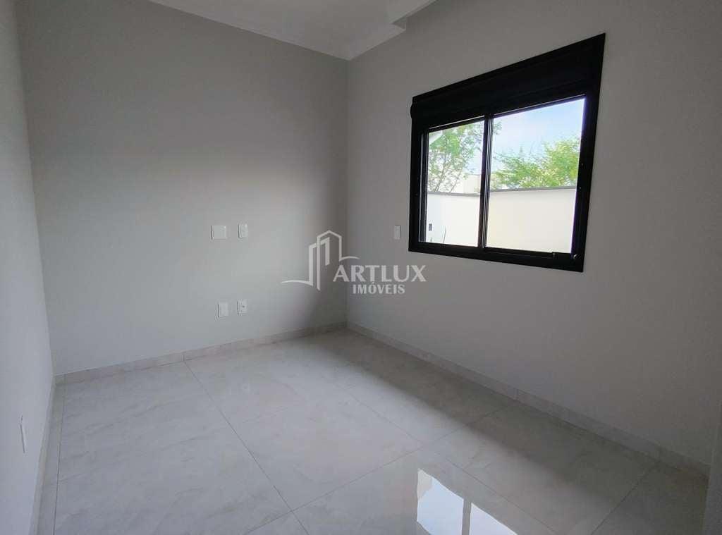 Casa à venda com 3 quartos, 200m² - Foto 14