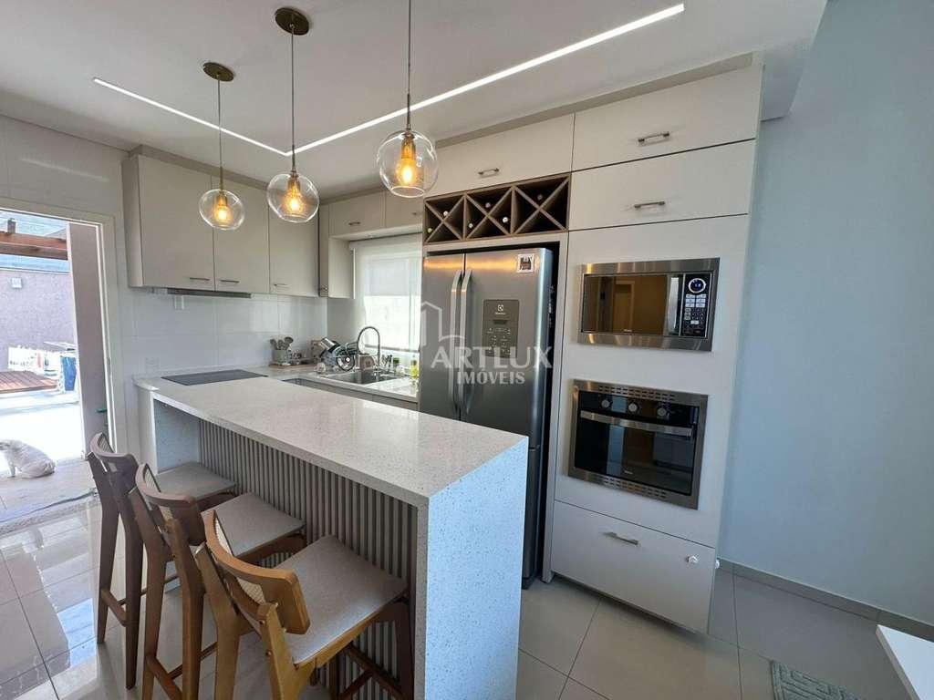 Casa à venda com 3 quartos, 252m² - Foto 19