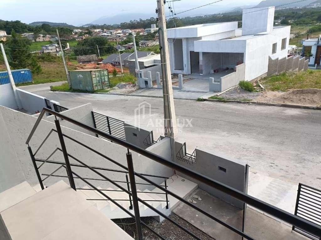 Sobrado à venda com 3 quartos, 104m² - Foto 2