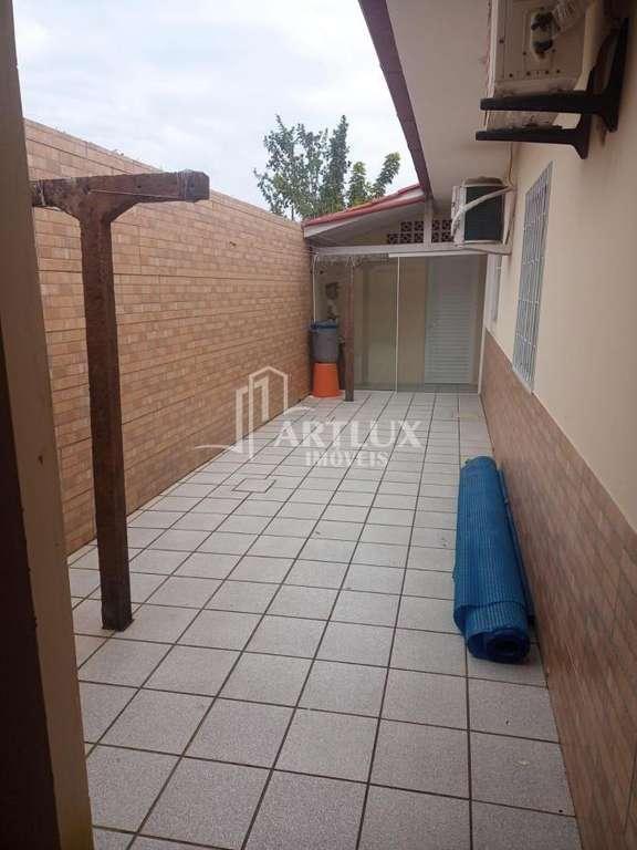 Casa à venda com 3 quartos - Foto 7