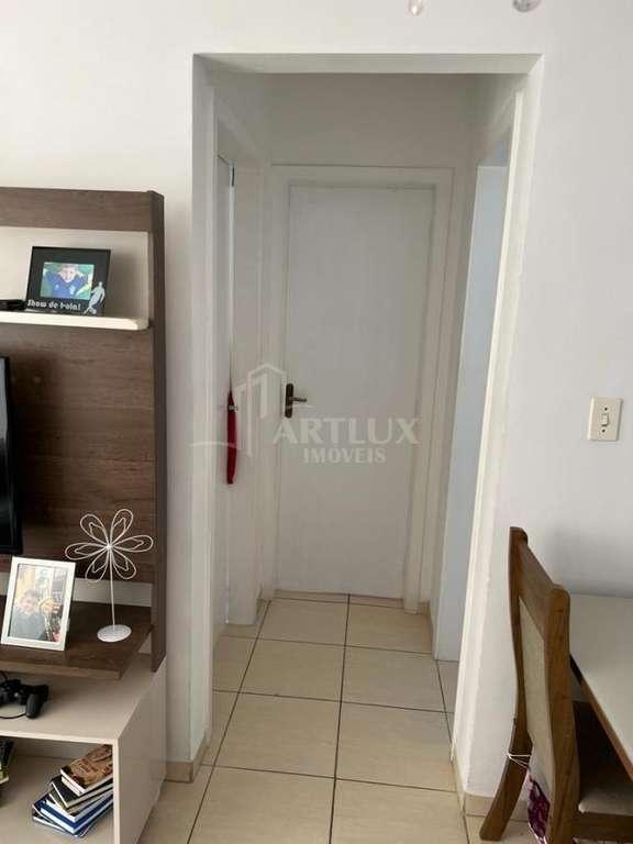 Apartamento à venda com 2 quartos, 56m² - Foto 3