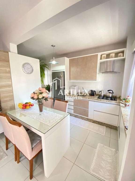 Apartamento à venda com 2 quartos, 75m² - Foto 7