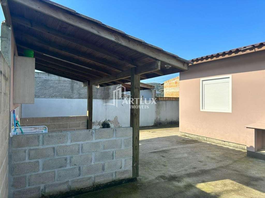 Casa à venda com 3 quartos, 84m² - Foto 9