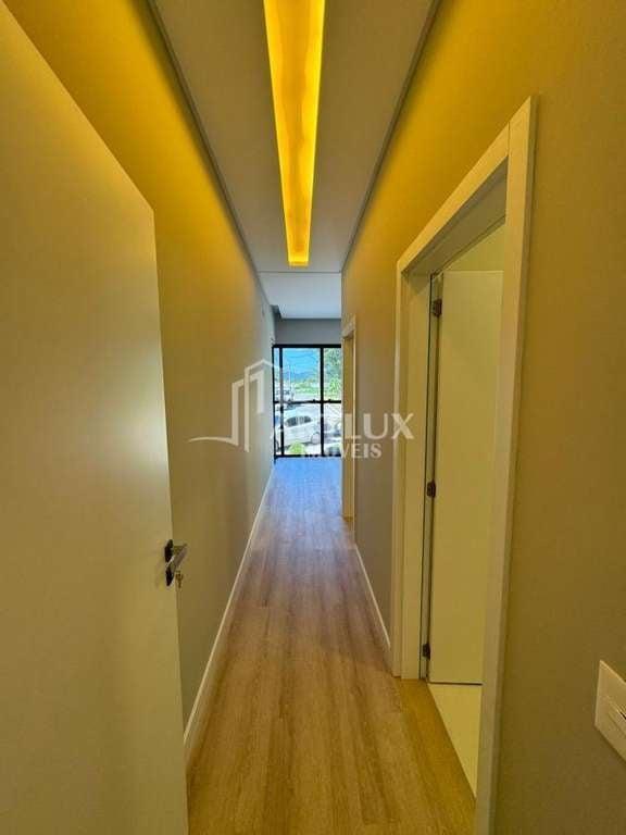 Casa à venda com 3 quartos, 360m² - Foto 4