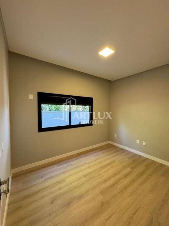 Casa à venda com 3 quartos, 360m² - Foto 6