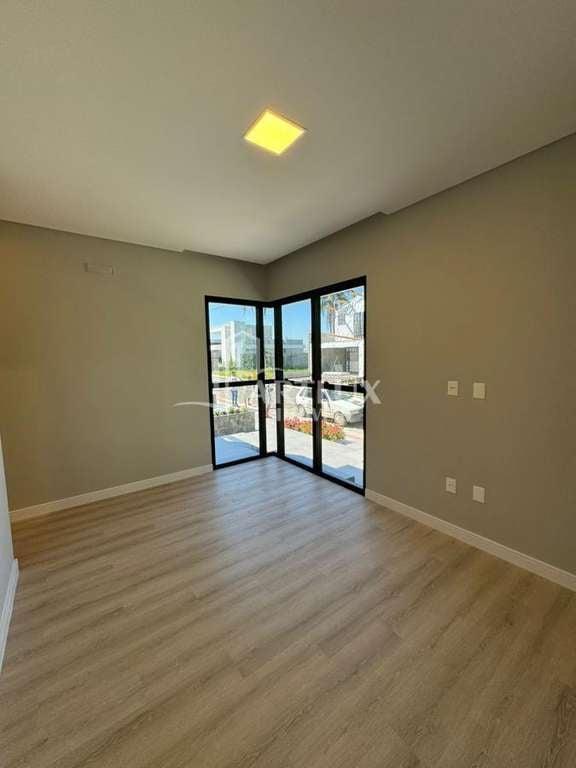 Casa à venda com 3 quartos, 360m² - Foto 27