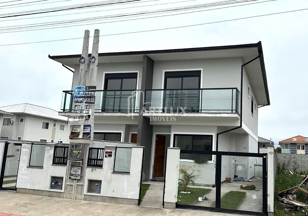 Sobrado à venda com 3 quartos, 107m² - Foto 1