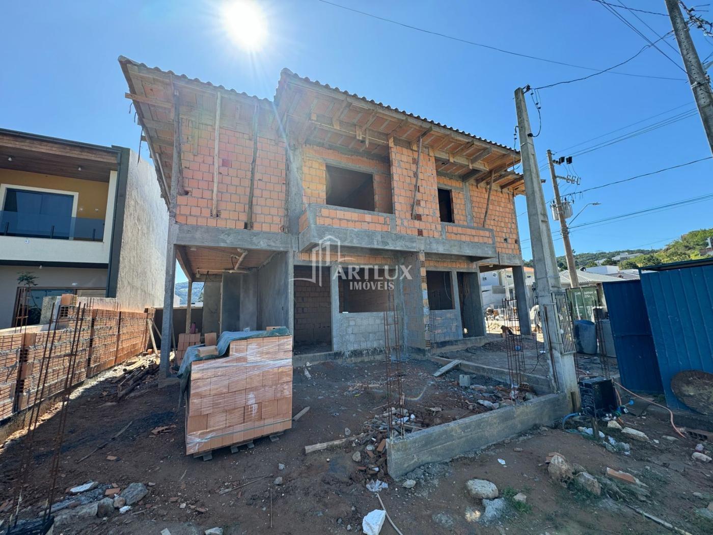 Sobrado à venda com 3 quartos, 106m² - Foto 2