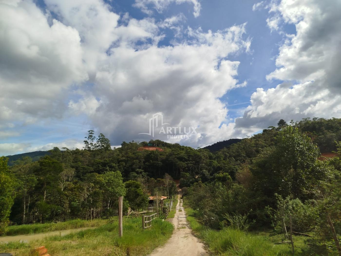 Terreno à venda, 1500m² - Foto 1