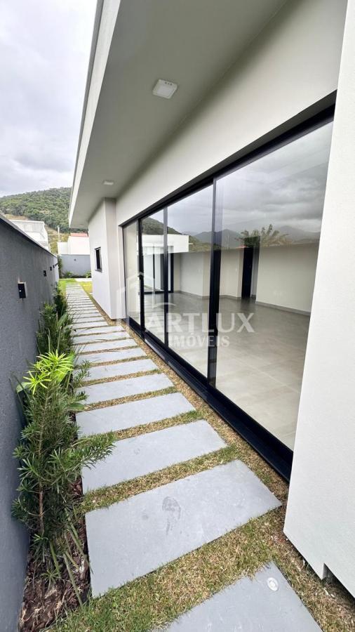 Casa à venda com 3 quartos, 140m² - Foto 13