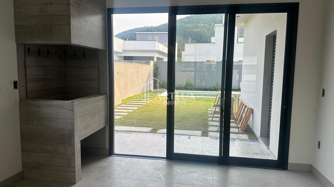 Casa à venda com 3 quartos, 140m² - Foto 12