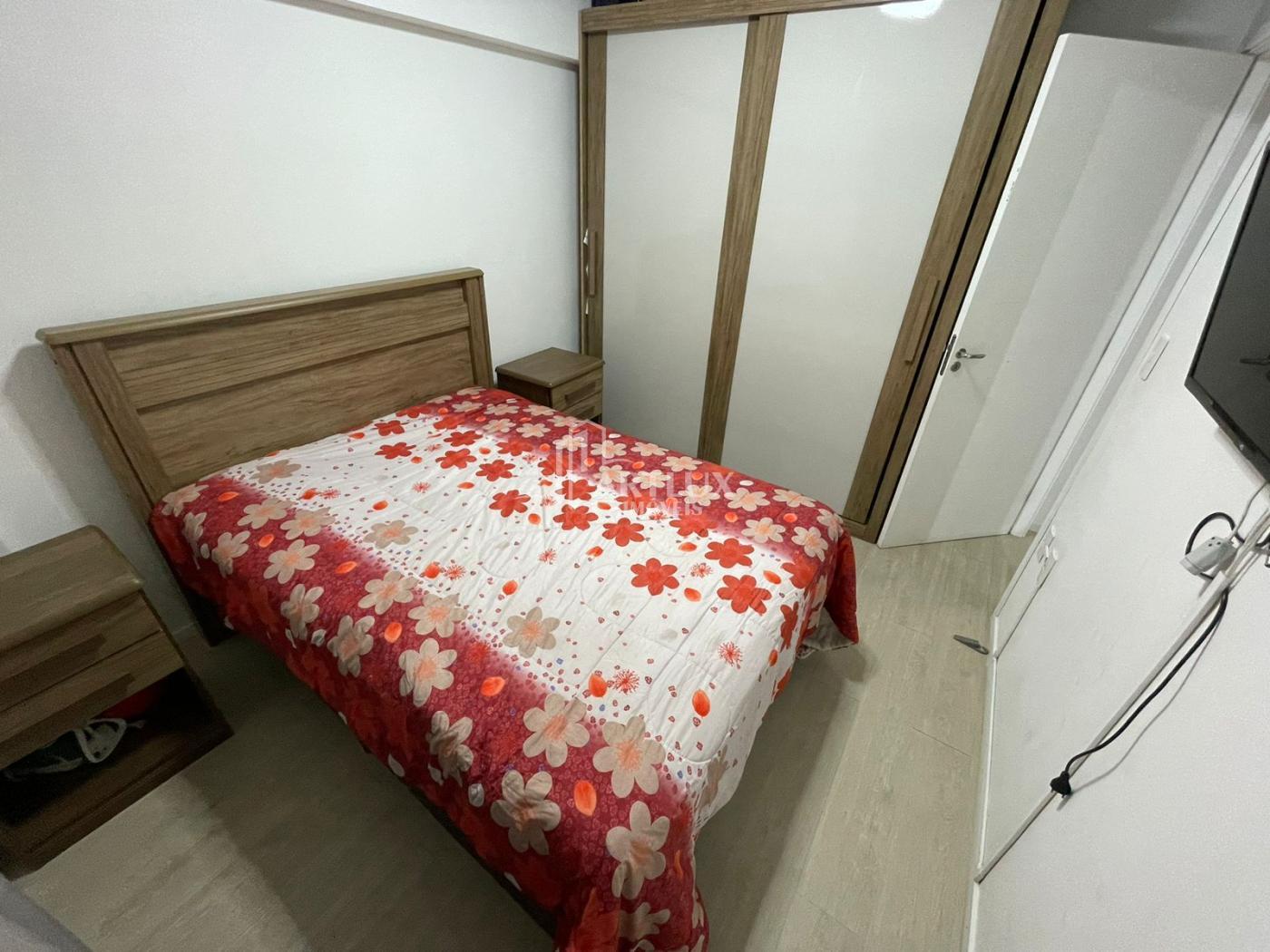 Apartamento à venda com 2 quartos, 75m² - Foto 8