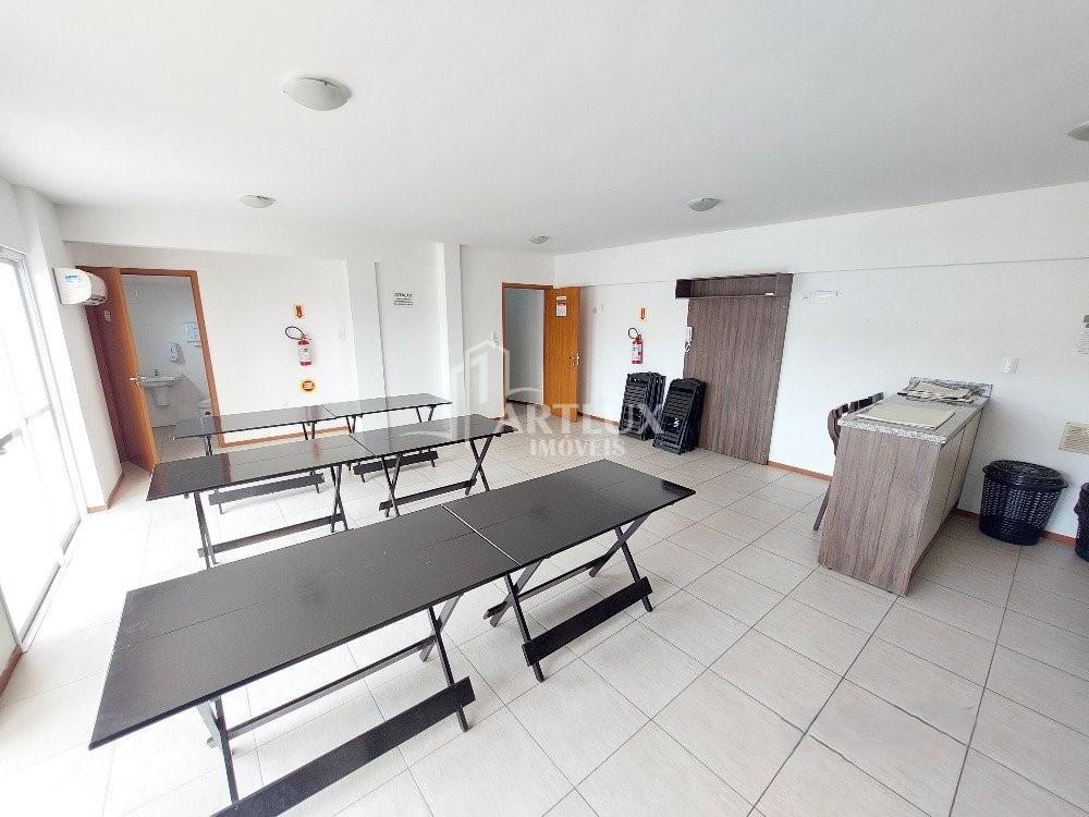 Apartamento à venda com 2 quartos, 75m² - Foto 19