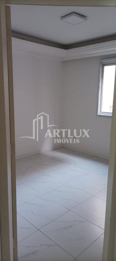 Apartamento à venda com 2 quartos, 46m² - Foto 2