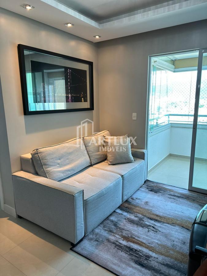 Apartamento à venda com 2 quartos, 90m² - Foto 5