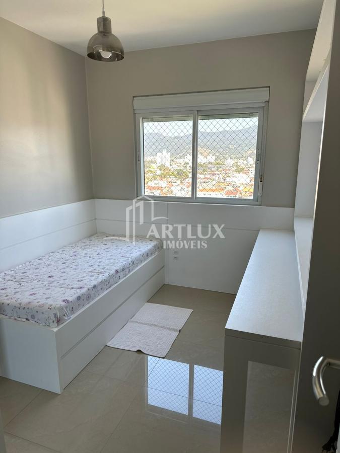 Apartamento à venda com 2 quartos, 90m² - Foto 17