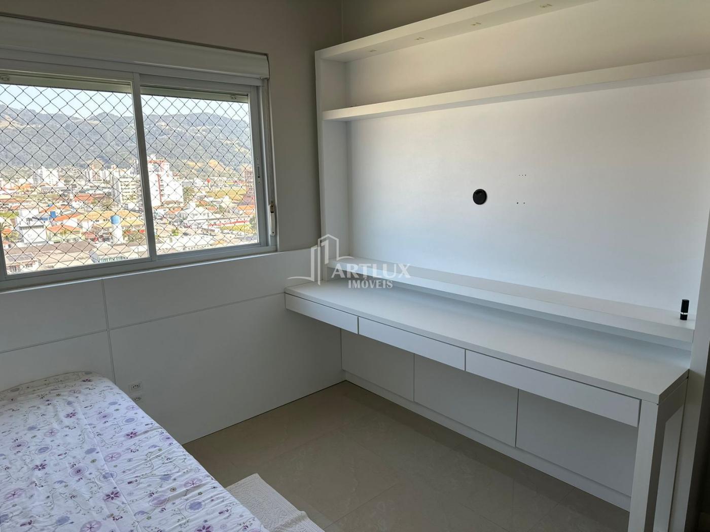 Apartamento à venda com 2 quartos, 90m² - Foto 18